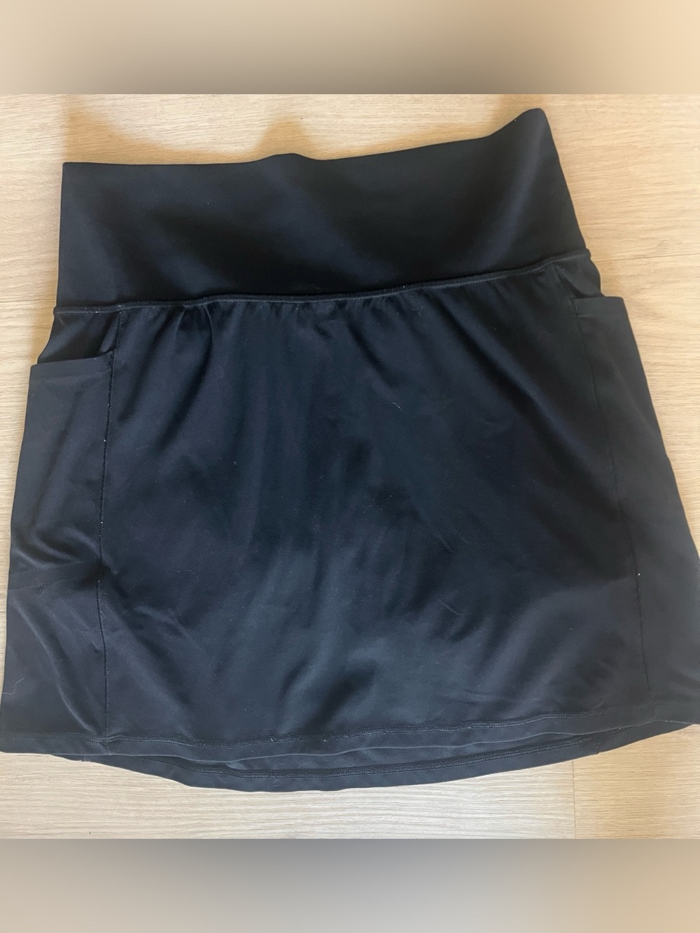 Athleta salutation stash pocket 16.5" skort small